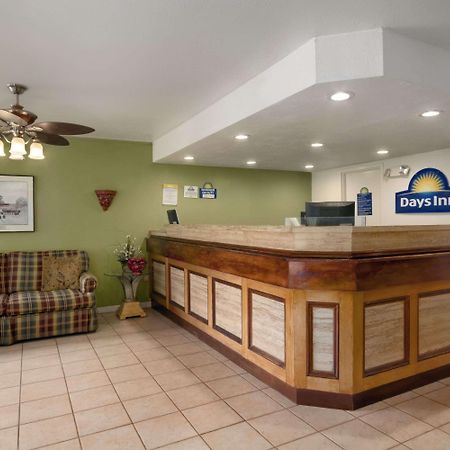 Days Inn By Wyndham Port Royal/Near Parris Island Bagian luar foto