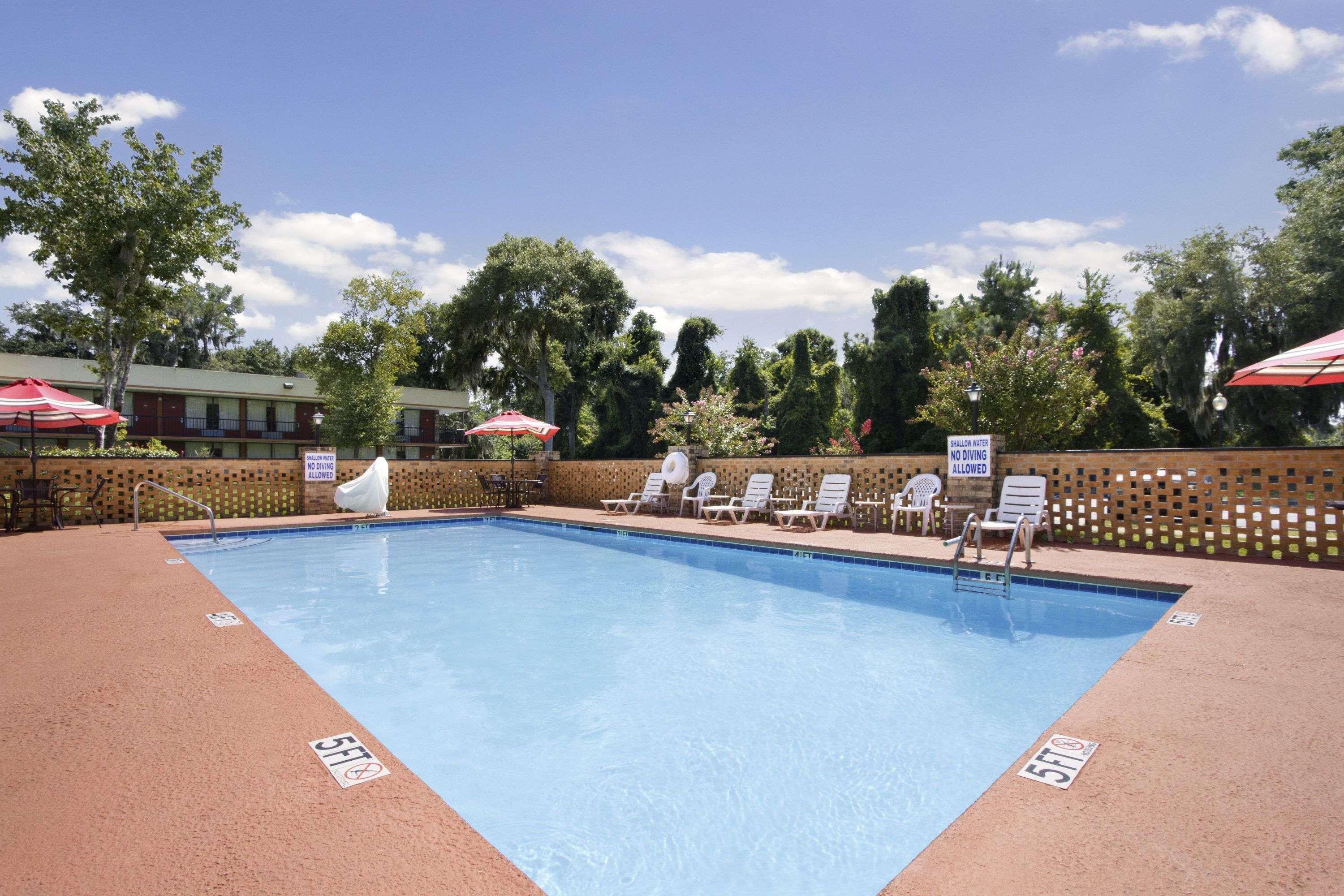 Days Inn By Wyndham Port Royal/Near Parris Island Bagian luar foto