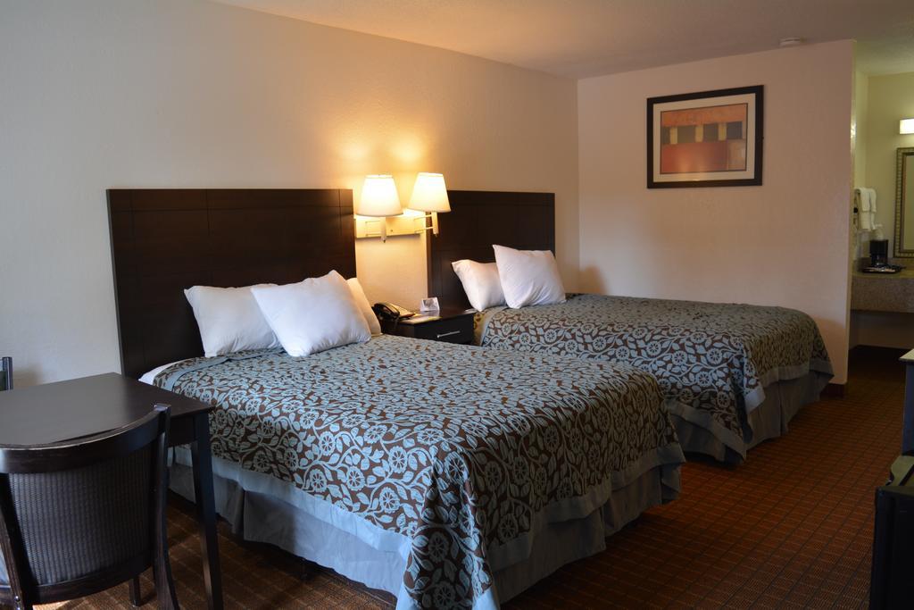 Days Inn By Wyndham Port Royal/Near Parris Island Bagian luar foto