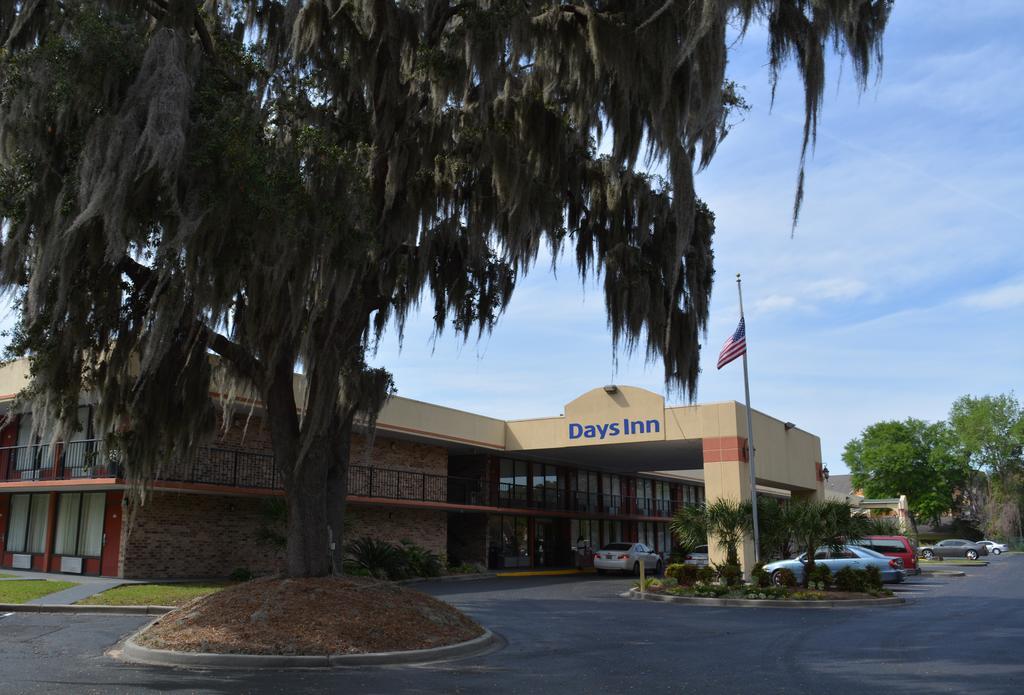 Days Inn By Wyndham Port Royal/Near Parris Island Bagian luar foto